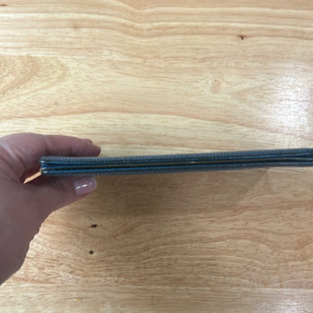 Louis Vuitton Vintage Checkbook Cover Epi Leather Blue - Picture 6 of 16